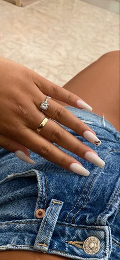 Classy Initial Nails, Classy Nails With Initial, White Acrylic Nails Coffin With Initial, Initials Acrylic Nails, White Nails With M Initial, Initialed Nails, Initials In Nails, Nails With Initial M On Them, Milky White Nails With Initial