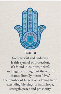 a hamsa with the words in spanish