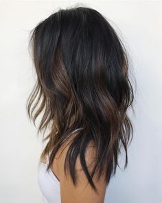 Partial Balayage, Highlights For Dark Brown Hair, Red Highlights, Brown Hair Balayage, Black Makeup, Brown Highlights, Gisele Bundchen, Brown Hair With Highlights