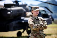 Military Woman Army Female Soldier, Female Army Soldier, Women Veterans, Army Infantry, Army National Guard, Army Women, Us Marines, Female Soldier