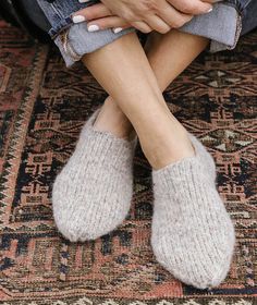 Cozy Slipper Socks Using Rowan Brushed Fleece – Churchmouse Yarns & Teas Tweed Yarn, Bed Socks, Unique Socks, Sock Crafts, Work Socks, Socks Pattern, Sock Knitting Patterns, Knitted Socks, Cozy Socks