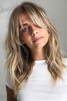 French Hairstyles, Long Fringe Hairstyles, Medium Length Hair With Bangs, Layered Hairstyles, Haircut Styles, Wavy Hairstyles, Frontal Hairstyles, Watercolor Ideas