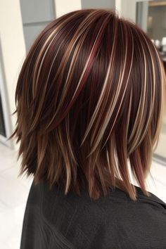 Dark Medium Length Haircut, Copper Blonde Brown Hair, Fall Hair Color Ideas 2024, Cowboy Copper Hair With Highlights, Dark Brown Hair With Red And Blonde Highlights, Fall Hair Trends 2024 Color, Short Brown Hair With Red Highlights, Auburn Highlights For Dark Brown Hair, Shoulder Length Fall Hair Color