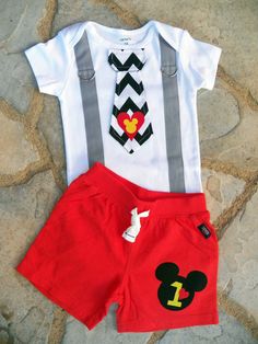 Mickey Mouse Birthday Tie and Suspenders Onesie and Shorts for Baby Boy First Birthday Disney Clothing Birthday Party Little Man Tie Outfit on Etsy, $36.00 Birthday Outfit Men, Mike Mouse, Miki Mouse, Mickey Mouse Bday, Mickey Mouse Clubhouse Birthday Party, Tie And Suspenders, Mickey Mouse Outfit, Tie Outfit, Mickey Mouse 1st Birthday