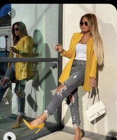 Rok Outfit, Looks Jeans, Yellow Blazer, Casual Work Outfits, Outfits Casuales, Cute Casual Outfits, Ripped Jeans