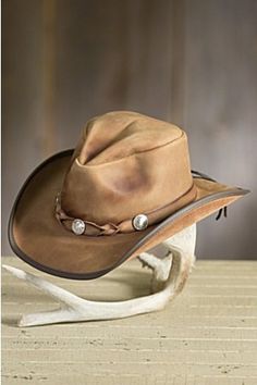 Image Sombrero Cowboy, Mens Dress Hats, Leather Cowboy Hats, Work Shoes Women, Felt Cowboy Hats, Its Fine, Leather Hat, Buffalo Nickel, Sheepskin Slippers