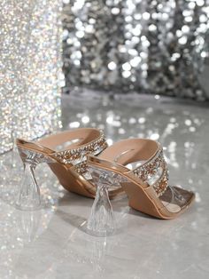 Crystal Clear Elegance: Summer Party High Heel Sandals with Rhinestone Champagne Heels, Party High Heels, Comfy Flats, Chic Heels, Color Champagne, Summer Parties, Shoe Obsession, Shoe Game, Summer Party