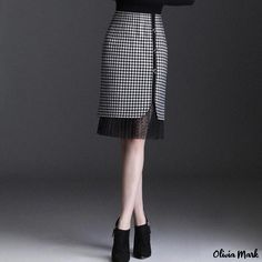 Olivia Mark - Lace-Trimmed Knitted Midi Skirt with Hip-Hugging Fit Non-stretch Lined Pencil Skirt For Fall, Knee-length Winter Office Pencil Skirt, Elegant Mini Pencil Skirt For Winter, High Waist Pencil Skirt For Office In Winter, Winter Office Mini Pencil Skirt, Chic High-waist Pencil Skirt For Winter, Chic High-waist Winter Pencil Skirt, Winter Workwear Mini Pencil Skirt, Chic High Waist Pencil Skirt For Winter