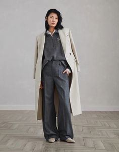 Loose trousers (242MD588P8724) for Woman | Brunello Cucinelli Loose Trousers, Knit Sweaters, Eyewear Womens, Boutique Online, Grey Pants, My Outfit, Shirt Skirt, Brunello Cucinelli, Shirts & Tops