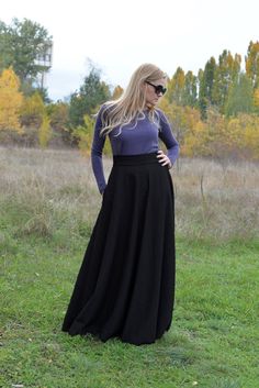 "Long Wool Maxi Skirt, Plus Size Clothing, Winter High Waist Victorian Skirt, Minimalist Formal Skirt, Elegant Maxi Wool Skirt, Flare Skirt, Merino Wool Maxi Skirt. Maxi Wool Winter Skirt. Elegant Maxi Wool Skirt is interesting and romantic. This item gives you comfort and warmth and will be a favorite garment in your winter wardrobe. You can also add viscose Lining to this skirt, just write to me. 📌 SIZE CHART 📌 📌 Size * XS * (US 2, UK 6, IT 36, FR 34, DE 32, J 3) Bust 33.5\" / 85 cm Waist 2 Winter Maxi Skirt, Edwardian Skirt, Wool Maxi Skirt, Maxi Skirt Winter, Victorian Skirt, Modest Women, Natural Linen Dress, Skirt Elegant, Clothing Winter