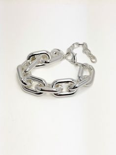 Silver Chunky Link Bracelet Casual Chunky Chain Link Jewelry, Trendy Chunky Bracelets For Everyday, Trendy Chunky Everyday Bracelets, Casual Chain Link Jewelry, Curvy Girl Dress, Girls Denim, Basic Outfits, Fragrance Free Products, Link Bracelets