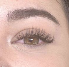 Cat Eye Wispy Lash Extensions, Eyelashes Ideas, Wispy Lash Extensions, Soft Cat Eye, Best Eyelashes, Classic Lashes