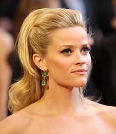 #ReeseWitherspoon #Oscars #redcarpet #ponytail #blonde #hair #hairstyle #haircrush #hairinspo #elegant #celebrity #beauty #style #glam #glamsquad Reese Witherspoon Hair, Fancy Ponytail, Oscar Hairstyles, Legally Blonde, Penteado Cabelo Curto, Long Blonde, High Ponytails, Reese Witherspoon