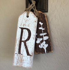 Rustic wood tags and signs. Wood Calendar, Primitive Wood Crafts, Square Vase, Wood Tags, Wood Vase, Kids Signs, Rustic Signs, Distressed Wood, Wreath Bow