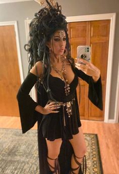 Medusa Outfit Goddess Costume, Medusa Couple Costume, Medusa Outfit Halloween, Women Halloween Costume 2023, Madusa Costume, Medusa Costume Outfit, Medusa Costume Ideas, Medusa Outfit, Killer Halloween Costumes