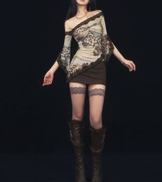 Whimsigoth Going Out Outfit, Subtle Alternative Fashion, Eclectic Alternative Fashion, Waacking Dance Outfit, Goth Mermaid Outfit, Niamh Core, Earthy Core, Neo Grunge Style