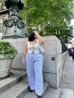 linen striped pants, spring ootd, outfit of the day, flats, corset top, mid size, plus size Mid Size Linen Pants Outfit, Curvy Casual Outfits Summer, Mid Size Poses, Curvy Spring Outfits 2024, Girly Plus Size Outfits, Plus Size Fitness Aesthetic, Corset And Pants Outfit, Outfit Ideas For Medium Size Women, Chubby Outfit Ideas Casual