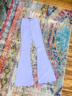 High waist super stretch disco bell bottoms! SIZE/FIT Small 0/2 Medium 4/6 Large 10/12 Extra Large 14/16 76% Cotton 20% Polyester 4% Spandex Disco Bell Bottoms, Boutique Dresses, Bell Bottoms, Sweater Jacket, Dress Accessories, Set Dress, Sunglasses Accessories, Extra Large, High Waist