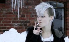 Ice pixie Short Punk Haircuts, Haircut And Color, Grunge Hair, Great Hair