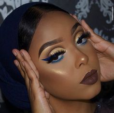 Pin: 𝚊𝚢𝚎𝚠𝚑𝚘𝚙𝚒𝚗𝚗𝚎𝚍𝚝𝚑𝚊𝚝🧚🏽‍♀️ Blue Bridal Makeup, Blue Makeup Looks Black Women, Dark Blue Makeup, Hd Lace Wig, Makeup Glam