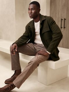 Tristan Bouclé Shirt Jacket | Banana Republic John Smedley Men, Thanksgiving Outfits For Men, Green And Brown Outfit Men, Men’s Christmas Outfit, Mens Christmas Outfit, Men Fall Fashion, Well Dressed Men Casual, Black Men Fall Fashion, Earth Tone Outfits Men