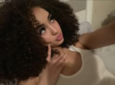 Magnolia Parks Universe, Magnolia Parks, Hairdos For Curly Hair, Natural Styles, Baddie Hairstyles, How To Pose, Cute Selfie Ideas, Pretty Selfies, Aesthetic Hair