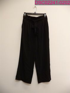 This item is:_______Zara Trafaluc Wide Leg Pants Women's XS Black Elastic Waist Belt Tie Waist_____________________________________________________________Item is new without tags. See photos. Includes only what is shown in the picture. 1007 Warehouse Location:___Warehouse #2_Shelf__________20101________________________ Sales tax will be added to items shipping to locations in Kansas.         _____________________________________________________________________ __________________________________ Belt Tie, Belt Tying, Sales Tax, Waist Belt, Leg Pants, Kansas, Wide Leg Pants, Elastic Waist, Wide Leg