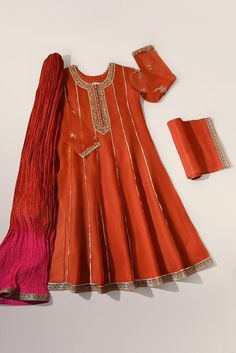 Designer Dresses Casual, Straight Trousers, Indian Fashion Dresses, Pakistani Fashion, Lace Fabric, Pure Silk