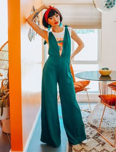 Emerald Jumpsuit, Make Your Own Luck, Western Tee, Oufits Casual, 70s Outfits, Female Artist, Horse Shoe, Vintage Western, 70s Fashion