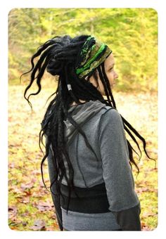 Dreads With Headband, Pixie Headband, Woman Dreadlocks, Dread Care, Dreadlock Inspiration, Headdress Diy, Pixie Hats, Earth Connection, Dread Wraps