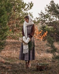 Cottagecore Winter Outfits, Cottagecore Instagram, Fan Skirt, Cottagecore Outfit, Outdoorsy Style