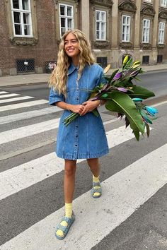 Denim Dress Outfit, Looks Street Style, Hm Dress, Mode Inspiration, Outdoor Outfit, Outfits Casuales, Perfect Outfit