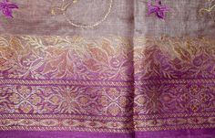 About this item Vintage Beautiful Heavy Banarasi Silk vintage sari with antique Zari work. Give yourself a sensational look with this beautiful saree. drape this Indian Bollywood designer Party wear traditional wedding Banarasi silk saree, completed with border work You can wear this saree in party wedding function and any other occasion. You can use this saree fabric to make dresses, jewellery and many more. Item Details Width : 40 Inches/101.60 Cms/3.33 Feet/1.11 Yards/1.02 Meters Embroidery : Tussar Silk Fabric With Zari Work For Celebration, Celebration Tussar Silk Fabric With Zari Embroidery, Bohemian Blouse Piece With Zari Weaving For Navratri, Bohemian Blouse With Zari Weaving And Traditional Drape, Bohemian Blouse Piece With Zari Weaving, Bohemian Blouse With Zari Weaving, Bohemian Banarasi Silk Handloom Blouse Piece, Bohemian Blouse With Zari Weaving For Festivals, Bohemian Festive Raw Silk Saree