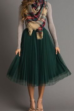 Shop Tulle Skirts at Morning Lavender - boutique clothing and accessories featuring fresh, feminine and affordable styles Rok Outfit, Skirt Tulle, Cooler Style, Tulle Midi Skirt, Modest Clothing, Looks Street Style, Modieuze Outfits, Skirt Midi, Midi Skirts