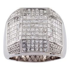 Stunning 14k White Gold Ring Plaque design, 188 diamonds elegantly set and ordered Total Diamond Weight = 10.00 carats Ring Size = 13.25 inches Average Diamond Color: G color Average Diamond Clarity: VS Total Mass = 24.6 grams Contemporary Wedding Rings, Bling Ideas, Plaque Design, Diamond Signet Ring, Mens Rings Fashion, Wedding Rings Round, Modern Engagement Rings, Gold Cocktail Ring, Vs Diamond