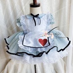 Alice in Wonderland Couture Dress, Alice in wonderland Birthday dress, Alice vintage dress, Alice in wonderland vintage dress Alice In Onederland First Birthday, Girls Vintage Dress, Wonderland Outfit, Alice In Onederland, Alice In Wonderland Outfit, First Birthday Dress, Vintage Girls Dresses, Girls Couture, Baby Dress Design