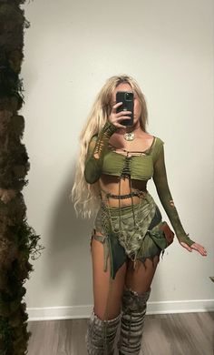 Lost Lands Rave Outfits, Rave Fit Inspiration, Cute Rave Outfits Casual, Boho Y2k Fashion, Green Rave Outfit Ideas, Fairy Costume Long Sleeve, Green Fairy Aesthetic Clothes, Subversive Festival Outfit, Neutral Rave Outfit