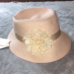 Has A Ribbon Around It Connecting To A Flower Nwt Cream Hat, Hats Accessories, A Flower, Colorful Flowers, Panama Hat, Ribbon, Women Accessories, Cream, Hats