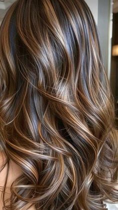 Beleyage Hair, Two Tone Hair Color, Rich Brown Hair, Sleek Short Hair, Baylage Hair, Balayage Hair Caramel, Rambut Brunette, Fall Blonde Hair, Blonde Highlights On Dark Hair