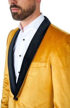 Shimmery gold velvet brings polish and distinction to a dinner jacket styled smartly with satin lapels and a fabric-wrapped button cinching the formal look. Shawl collar Nonfunctional four-button cuffs Back vent Lined 100% polyester Dry clean Imported Christmas Outfits For Men, Mens Dinner Jacket, Christmas Blazer, Christmas Outfit Men, Tuxedo Prom, Velvet Dinner Jacket, Shirts For Teens Boys, Prom Tuxedo, Gold Blazer