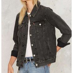 Women's Levi's Original Trucker Denim Jacket Button Front Long Sleeves 4-Pocket Black Denim Jacket Outfit, Black Jacket Outfit, Levi Jacket, Grey Denim Jacket, Sherpa Denim Jacket, Black Rain Jacket, Black Jean Jacket, Levis Denim Jacket, Denim Jacket Outfit