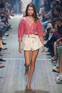 Spring Ready To Wear, Luna Bijl, Street Mode, Catwalk Models, Spring Fashion Trends, Summer Fashion Trends, Winter Trends, Fashion Show Collection, Summer 2019