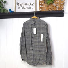 Nwt Goodfellow Plaid Button Down Size Small Button Down Has A Pocket 22 Across 28 Long Fall Business Casual Shirt With Buttons, Fall Business Casual Shirt, Business Casual Shirt For Fall, Business Casual Fall Shirt, Gray Relaxed Fit Shirt With Buttons, Gray Button-up Shirt For Work, Gray Fall Shirt With Button Closure, Gray Workwear Shirt With Buttons, Gray Buttoned Shirt For Work