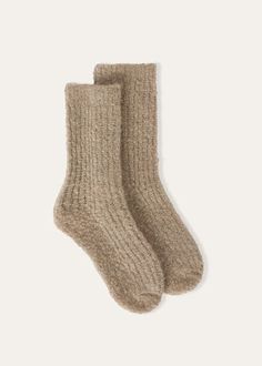 The Cocooning socks envelop you in that rarest of luxuries - the ease of being truly at peace. Spun from the finest undyed cashmere in a breathable half-rib knit, these short socks wrap feet in sublime natural softness and warmth. Ideal for lounging or complementing winter ensembles. King Baby, At Peace, Loafer Sneakers, Loro Piana, Delicate Details, Short Socks, Hat Band, Boot Sandals, Personalized Products