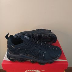 Nike Air Vapor Max Plus Vapor Max Plus, Nike Air Max Mens, Vapor Max, 95 Nike, Cargo Khaki, Nike Vapor, Nike Air Force Ones, Nike Kyrie, Nike Air Huarache