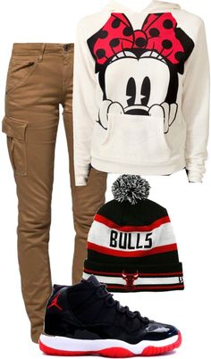 Look Hip Hop, Mode Zendaya, Jordans Outfits, Khaki Pants Outfit, Jordan Outfit, Jordan Outfits, Jersey Outfit, Nike Lunar, Urban Wear