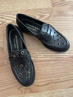 100% Authentic Burberry leather shoes. size 36. new. High quality shoes. Original almost $800. Bought brand new but never wear them. Burberry Shoes, High Quality Shoes, Leather Shoes, Men Dress, Oxford Shoes, Burberry, Dress Shoes, Oxford