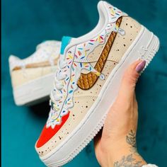 Custom Painted Sneakers, Painted Sneakers Diy, Cake Drip, Ice Cream Shoes, Nike Custom, Custom Sneakers Diy, Custom Painted Shoes, Custom Shoes Diy, Diy Sneakers