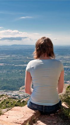 Woman with short hair sitting on a stone wall and looking out at a landscape. Enjoy Your Trip, Day Trips From Rome, Rome Travel, Stay Calm, Travel Companion, Buy Tickets, Plan Your Trip