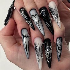 Stiletto Long Press-On False Nail Dark Black Butterfly Metallich Manicure 24pcs Dark Long Nails Design, Girly Gothic Nails, Dark Grunge Nail Ideas, Gothic Nail Designs Ideas, Grunge Nail Art Designs, Long Grunge Nails, Goth Fairy Nails, Goth Punk Nails, Nail Ideas Gothic